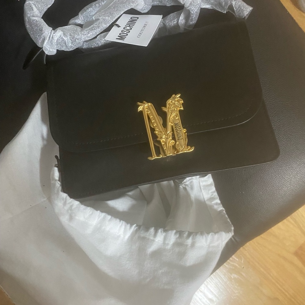 Special edition Moschino leather 100% authentic